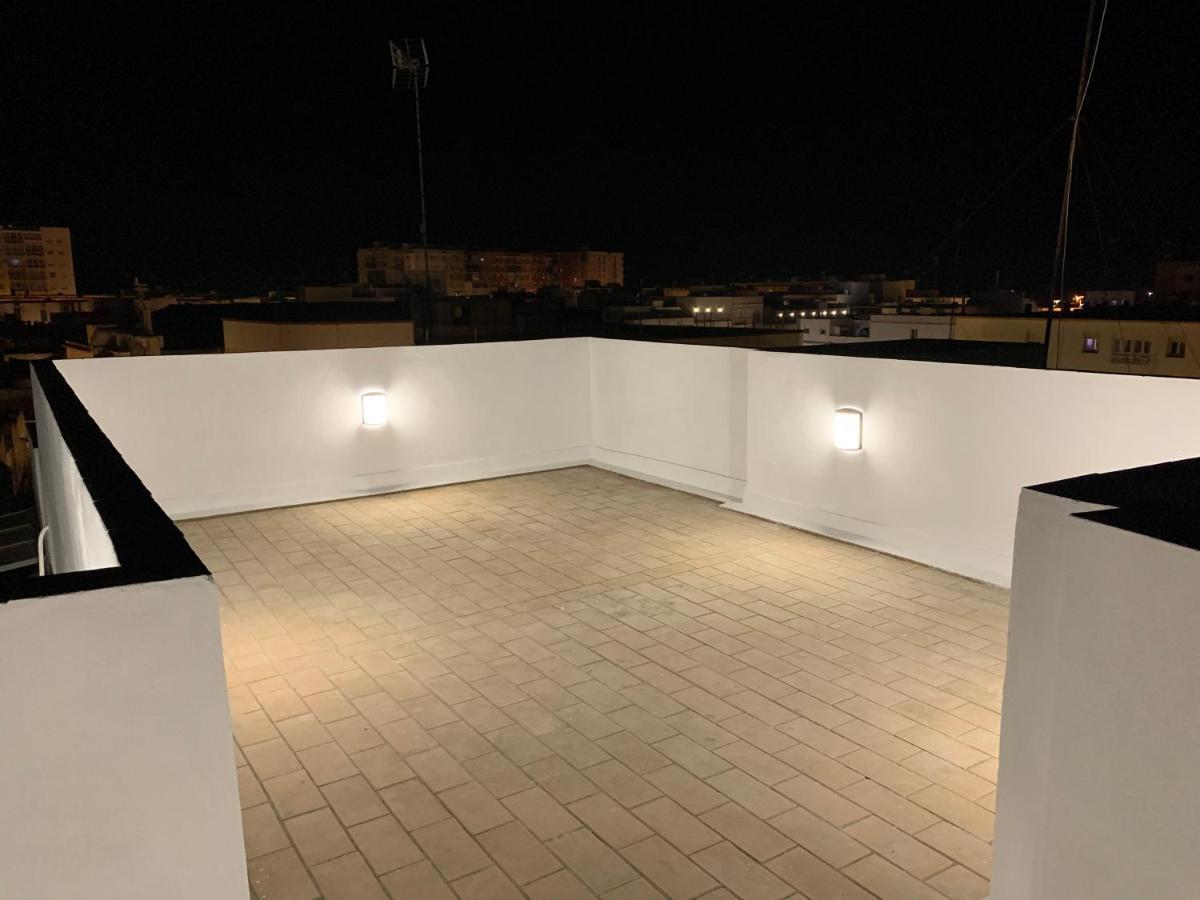 Atico Terraza Cadiz Centro Ascensor Playa De La Caleta Apartamento Exterior foto